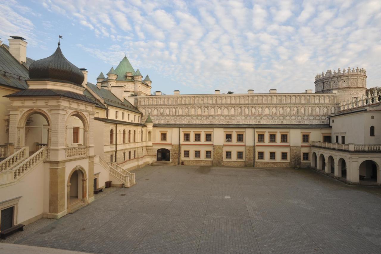 Zamek W Krasiczynie Hotel Exterior photo